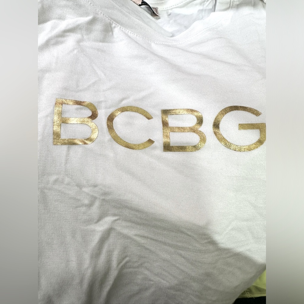 NWT SUPER CUTE BCBG White Tank